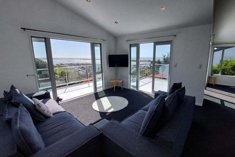 Photo of property in 12 Mandalay Lane, Redcliffs, Christchurch, 8081