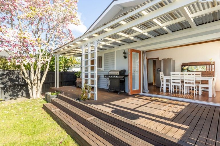 Photo of property in 89 Georges Drive, Napier South, Napier, 4110