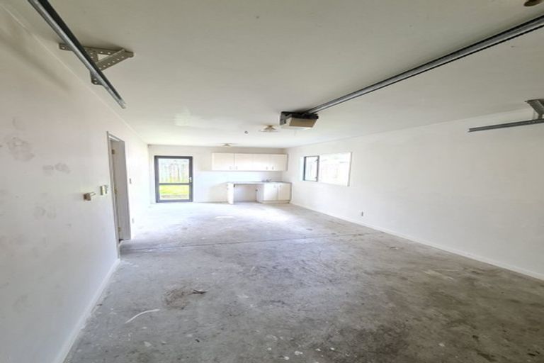 Photo of property in 1/36 Metcalfe Road, Ranui, Auckland, 0612