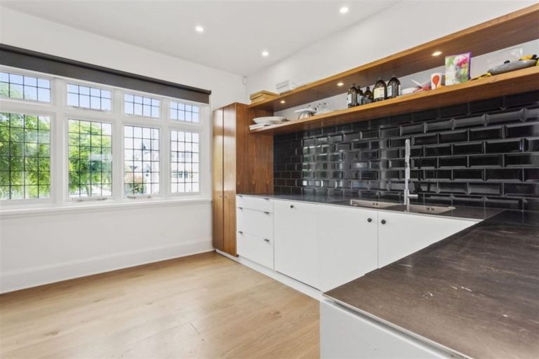 Photo of property in 35 Knowles Street, St Albans, Christchurch, 8052