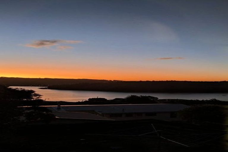 Photo of property in 7 Forth Place, Papakowhai, Porirua, 5024