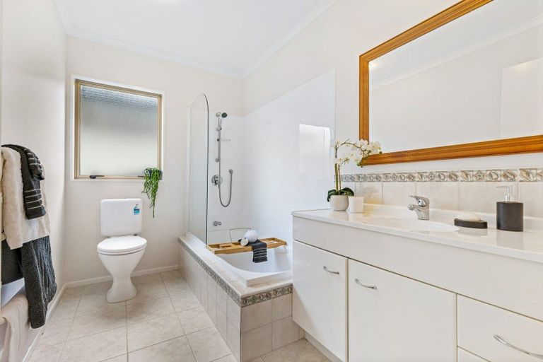 Photo of property in 5 Pyrite Street, Westgate, Auckland, 0614