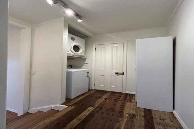 Photo of property in 61 Central Terrace, Kelburn, Wellington, 6012