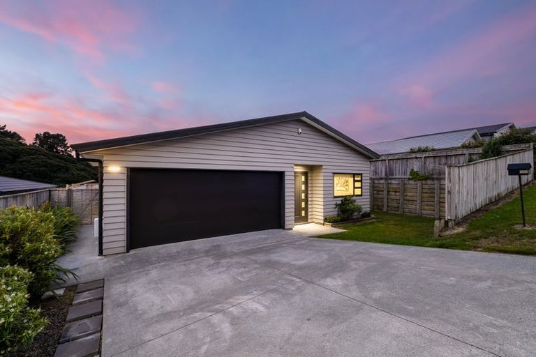 Photo of property in 12 Moonsail Drive, Whitby, Porirua, 5024