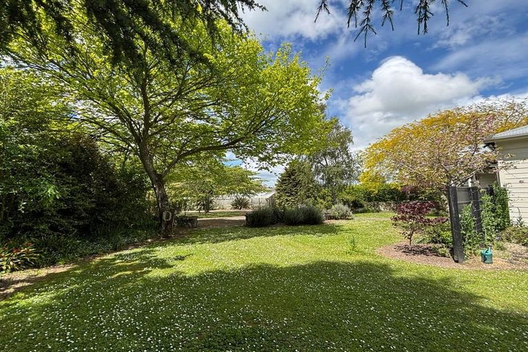 Photo of property in 22 Walkers Road, Longburn, Palmerston North, 4477
