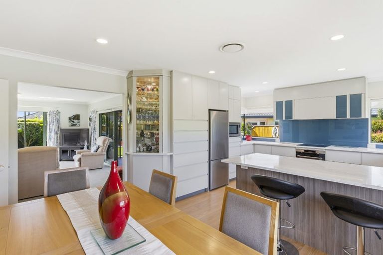 Photo of property in 100 Milne Drive, Paraparaumu, 5032