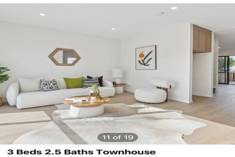 Photo of property in 73 Highland Park Drive, Botany Downs, Auckland, 2010