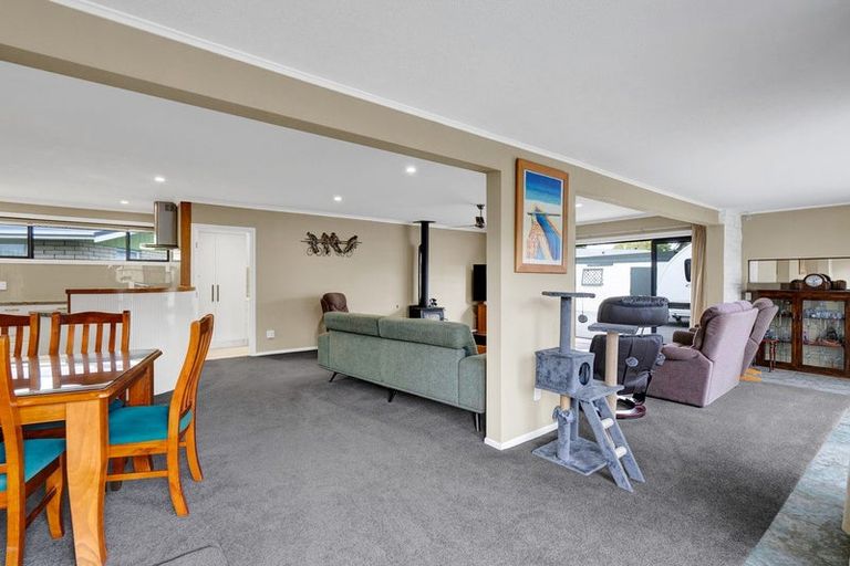 Photo of property in 4 Ramanui Avenue, Hawera, 4610