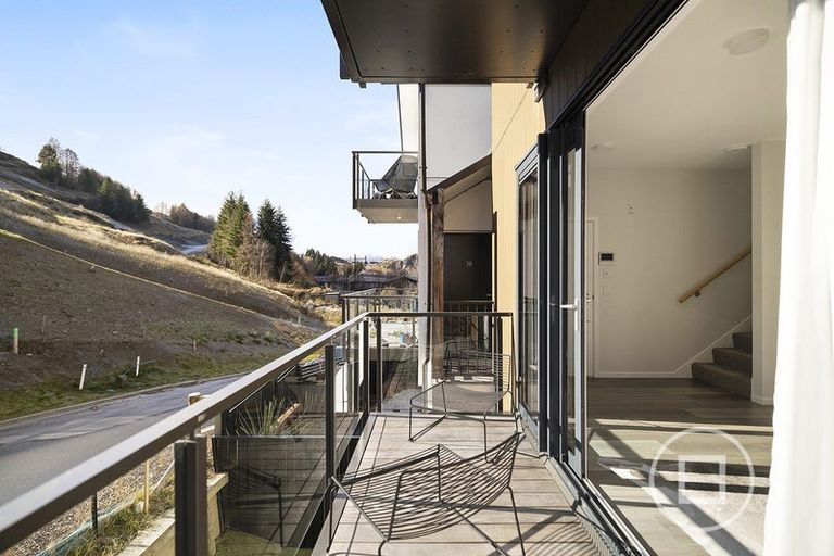 Photo of property in 29/8u George Bullen Lane, Arthurs Point, Queenstown, 9371