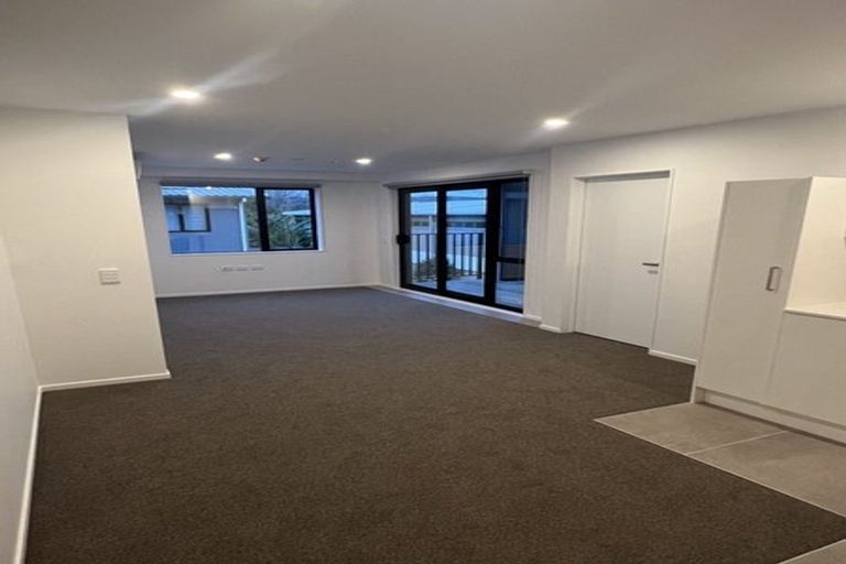 Photo of property in 109/28c Eileen Newey Place, Henderson, Auckland, 0612