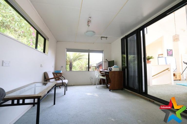 Photo of property in 31 Ewing Grove, Acacia Bay, Taupo, 3330