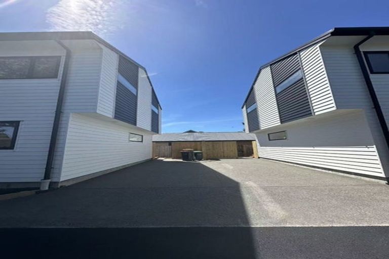 Photo of property in 2/31 Somerset Crescent, Spreydon, Christchurch, 8024