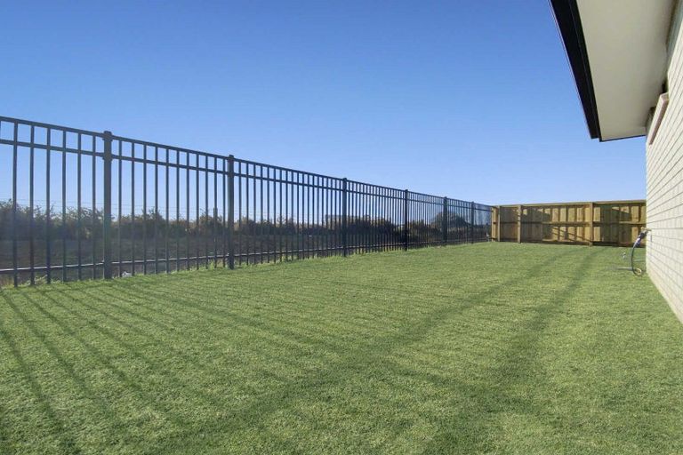 Photo of property in 30 Ellmers Street, Woodend, 7691