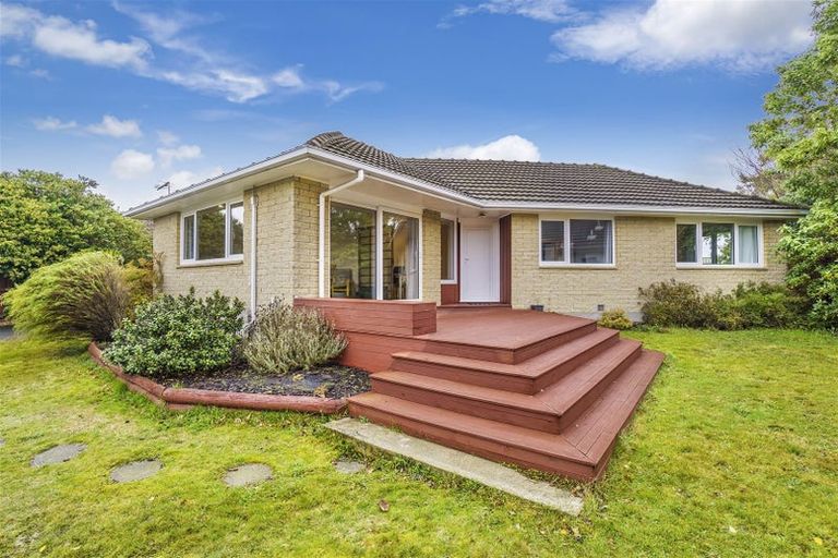 Photo of property in 23 Jenkins Avenue, Redwood, Christchurch, 8051