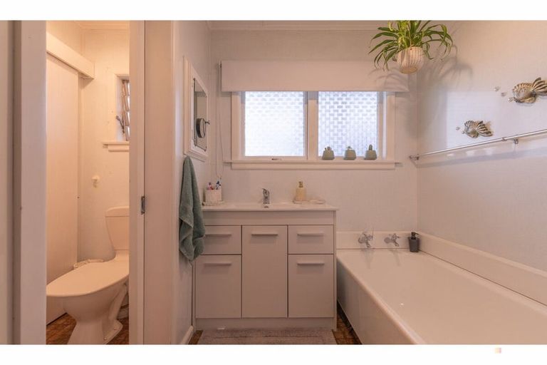 Photo of property in 27 Cass Street, Temuka, 7920