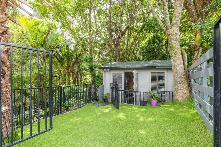 Photo of property in 44 Coroglen Avenue, Birkenhead, Auckland, 0626