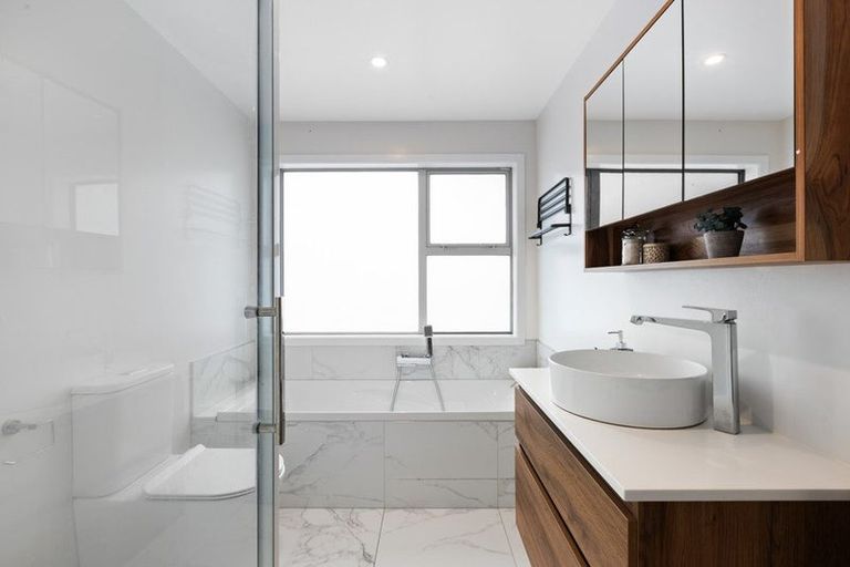 Photo of property in 4 Homebush Road, Khandallah, Wellington, 6035