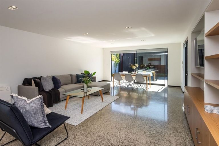 Photo of property in 20 Peacock Street, Christchurch Central, Christchurch, 8013