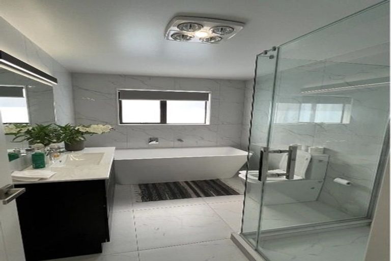 Photo of property in 92 Ksenia Drive, Flat Bush, Auckland, 2019