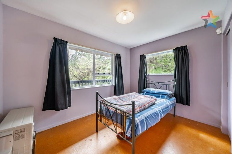 Photo of property in 21 Kerkwall Drive, Naenae, Lower Hutt, 5011