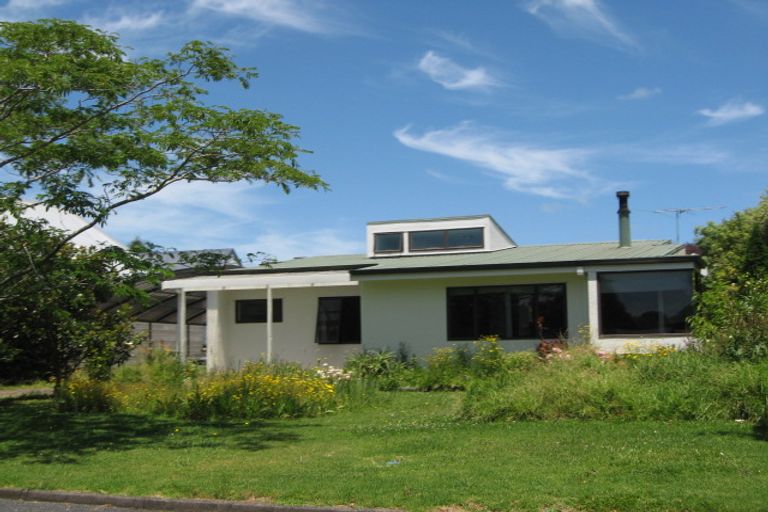 Photo of property in 52 Taihiki Road, Clarks Beach, 2122