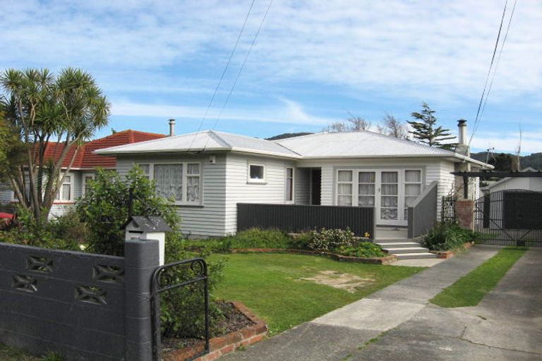 Photo of property in 11 Frederick Street, Wainuiomata, Lower Hutt, 5014
