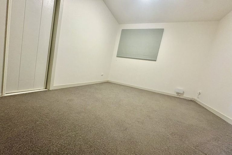 Photo of property in 28 Kate Sheppard Avenue, Torbay, Auckland, 0630
