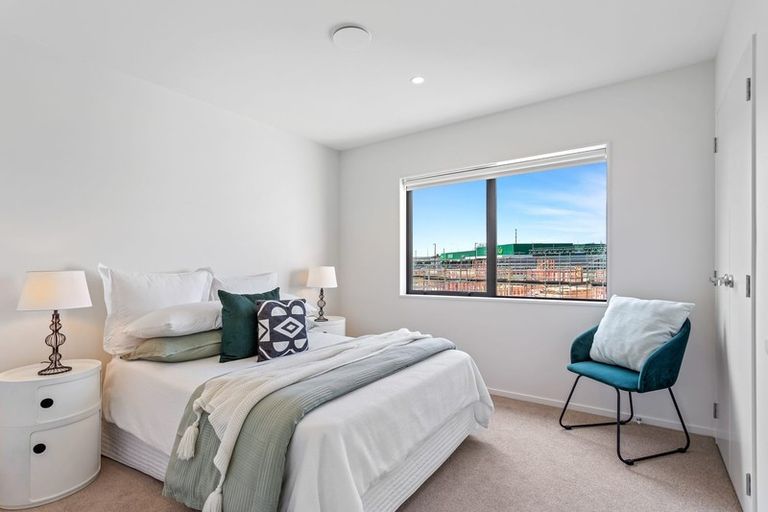 Photo of property in 14 Te Napi Drive, Takanini, 2112