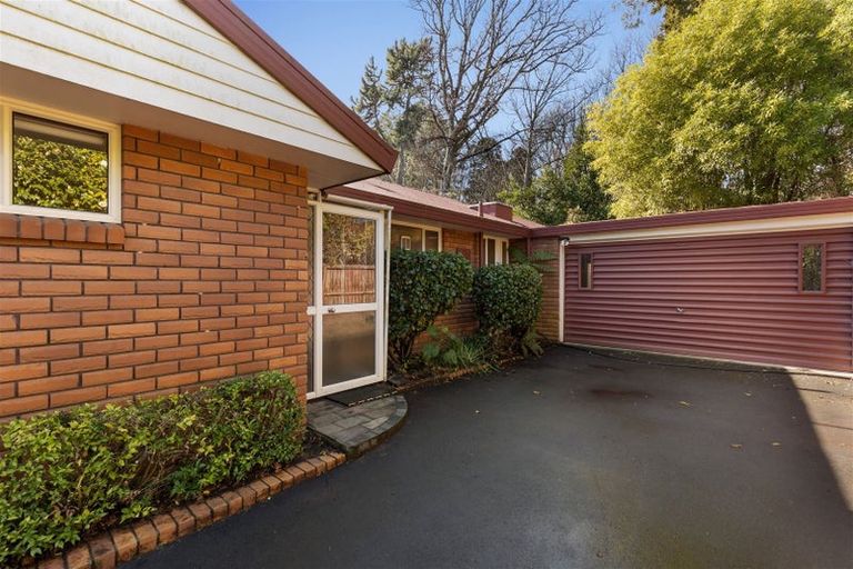 Photo of property in 155 Cashmere Road, Hoon Hay, Christchurch, 8025