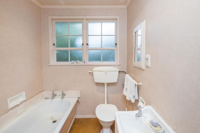 Photo of property in 40 Clifton Terrace, Fitzherbert, Palmerston North, 4410
