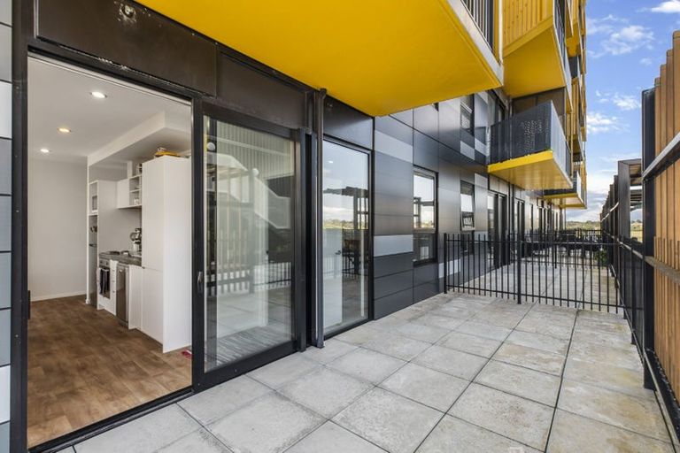 Photo of property in 508/20 Mccrae Way, New Lynn, Auckland, 0600