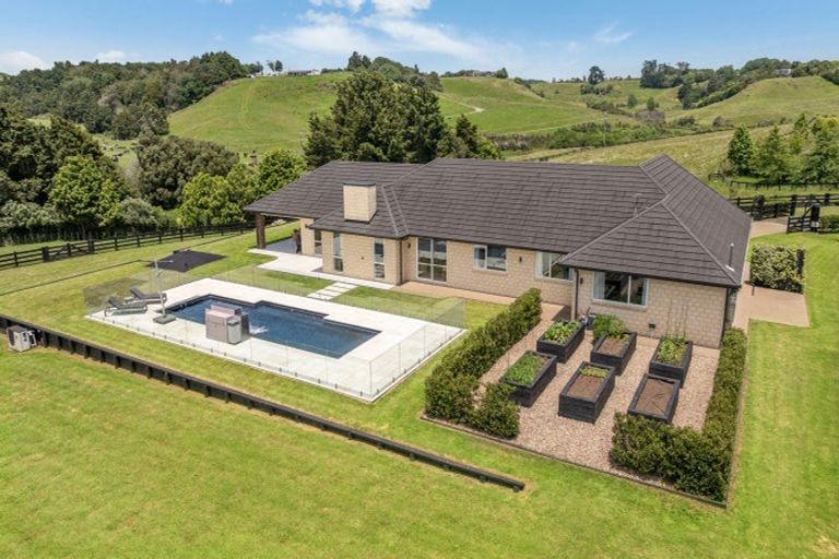 Photo of property in 280 Hunter Road, Patumahoe, Pukekohe, 2679