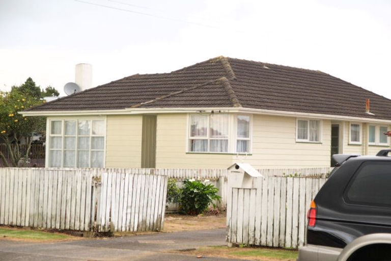 Photo of property in 14 Mervan Street, Mangere East, Auckland, 2024