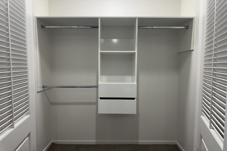 Photo of property in 4 Santa Rosa Terrace, Forrest Hill, Auckland, 0620