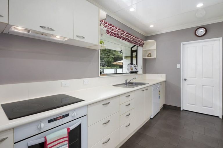 Photo of property in 138 California Drive, Totara Park, Upper Hutt, 5018