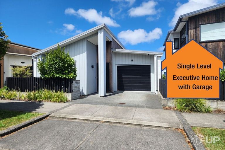 Photo of property in 17 Oioi Road, Hobsonville, Auckland, 0616