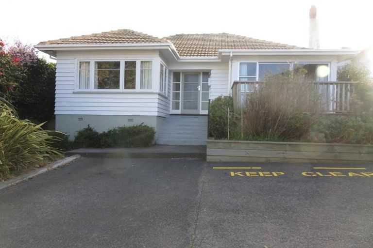 Photo of property in 147 Broderick Road, Johnsonville, Wellington, 6037
