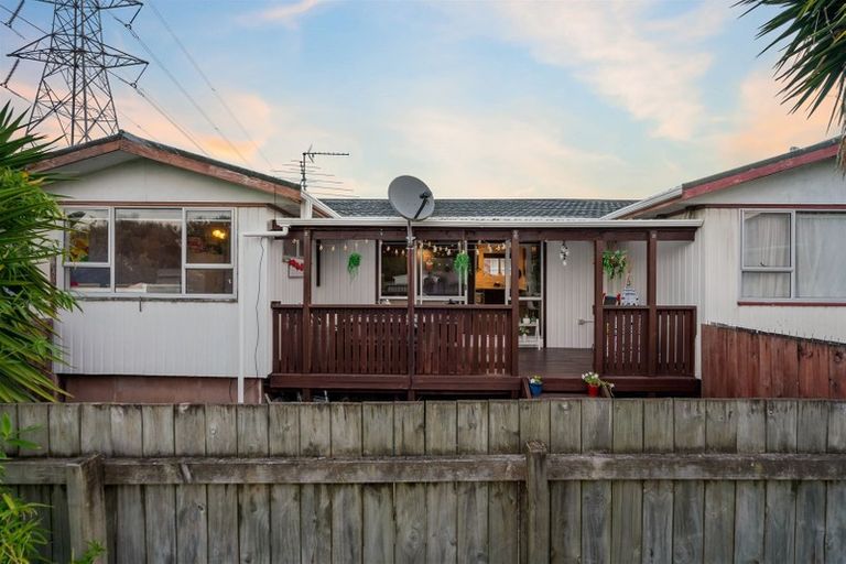 Photo of property in 3/72 Portage Road, New Lynn, Auckland, 0600
