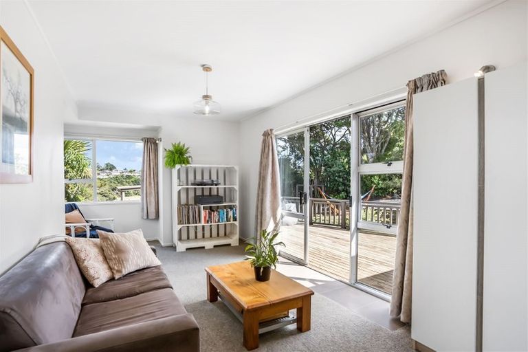 Photo of property in 206 Don Buck Road, Massey, Auckland, 0614