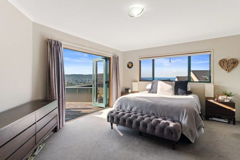 Photo of property in 111 Pacific View Drive, Whangamata, 3620
