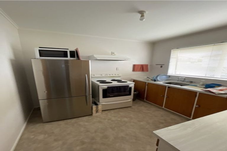 Photo of property in 62b Baylands Drive, Newlands, Wellington, 6037