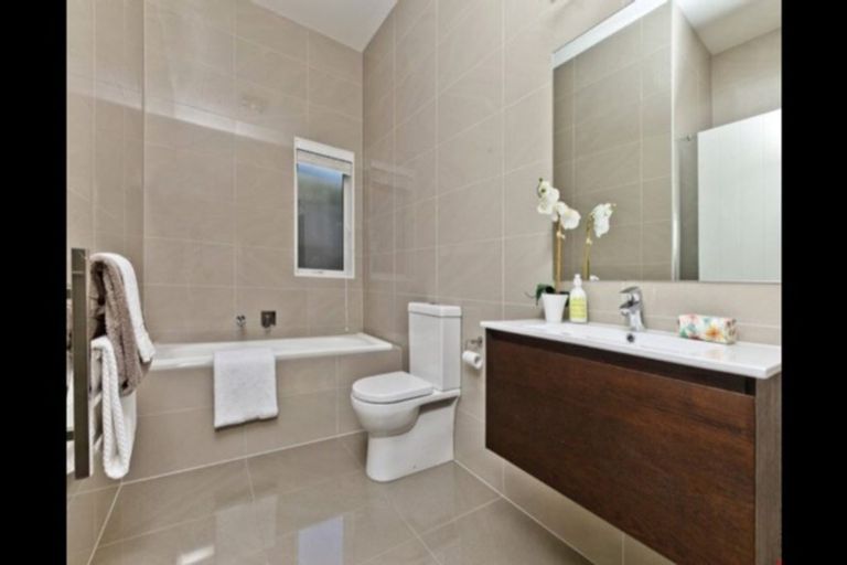 Photo of property in 9 Desmond Road, Silverdale, 0932