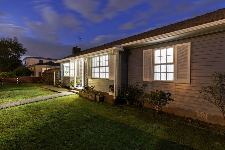 Photo of property in 8 Karamu Crescent, Wainuiomata, Lower Hutt, 5014