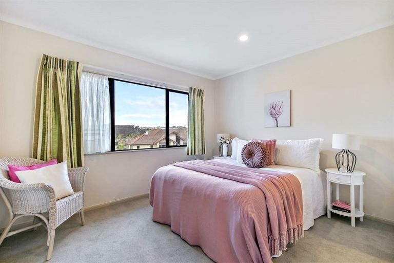 Photo of property in 1 Clomell Drive, Flat Bush, Auckland, 2019