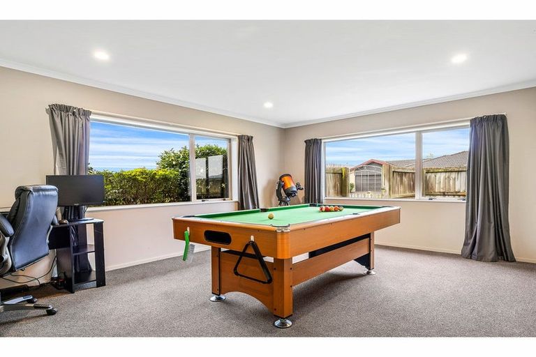 Photo of property in 1 Kandinsky Close, Rolleston, 7614