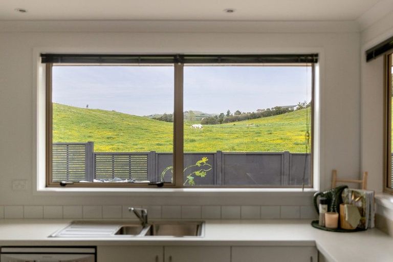 Photo of property in 22 Parnwell Place, Ohauiti, Tauranga, 3112