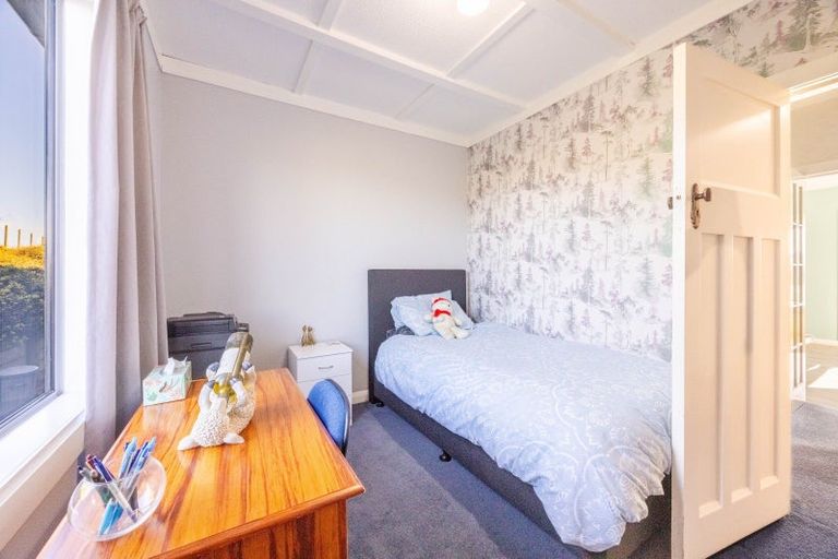 Photo of property in 89 Tiffen Lane, Waipawa, 4210