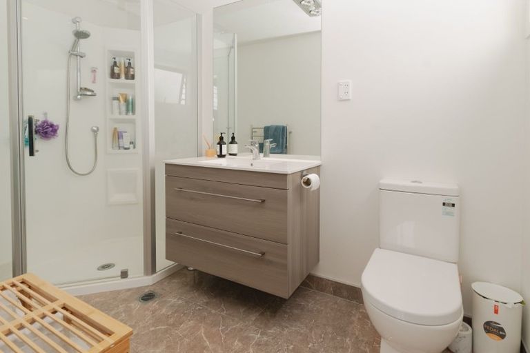 Photo of property in 31 Tapuwae Way, Mangere Bridge, Auckland, 2022
