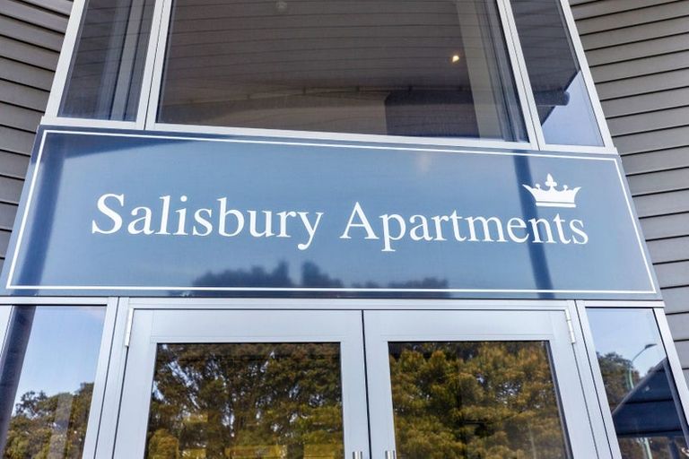 Photo of property in Salisbury Crown, 5/7 Salisbury Avenue, Mount Maunganui, 3116