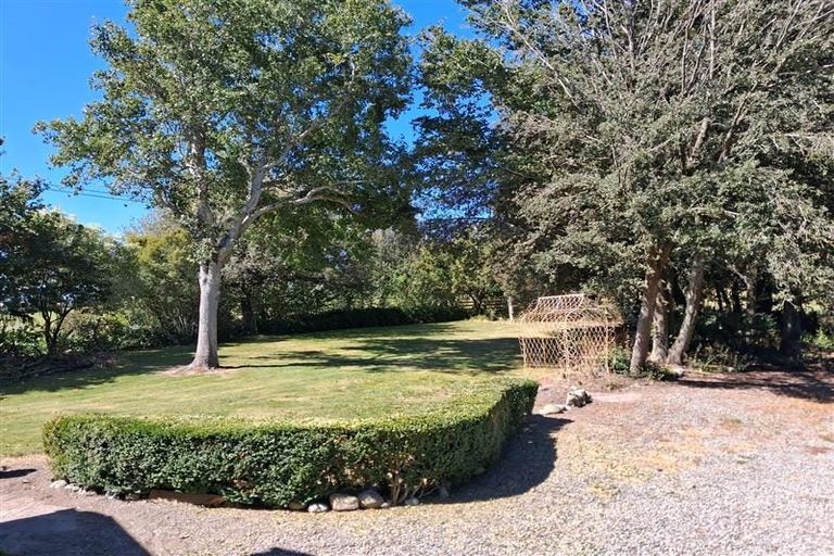 Photo of property in 9 Pukio Road East, Dyerville, Martinborough, 5781
